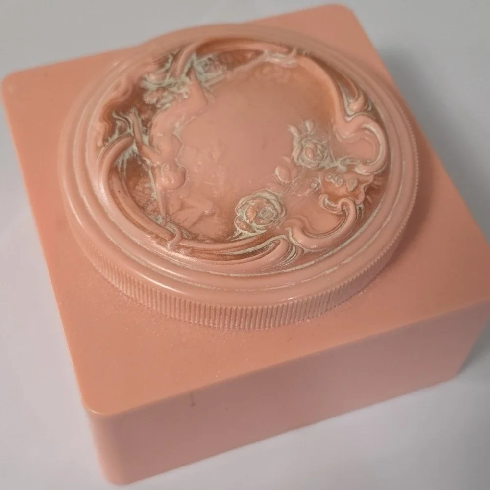 Vintage Evyan Peach Powder Box Floral Relief Crown Logo Mid Century Vanity Jar